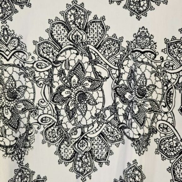 Chico's White Black Floral Printed Blouse Women Long Bell Sleeve Top Size 3 - Picture 5 of 11